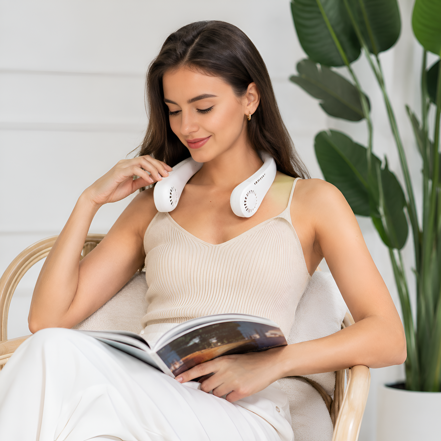 Wearable Neck Fan – Hands-Free Personal Cooling